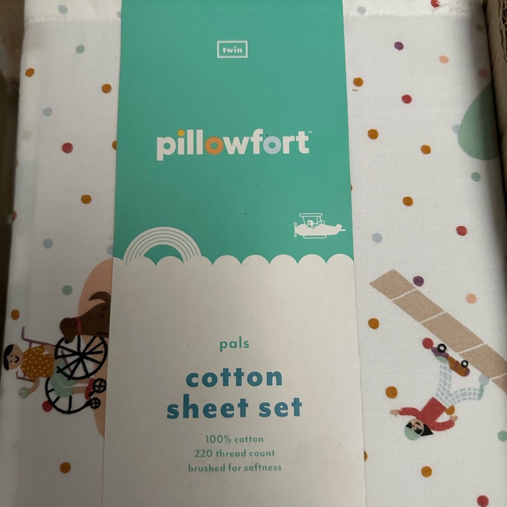 New Pillowfort Twin Size sheets
